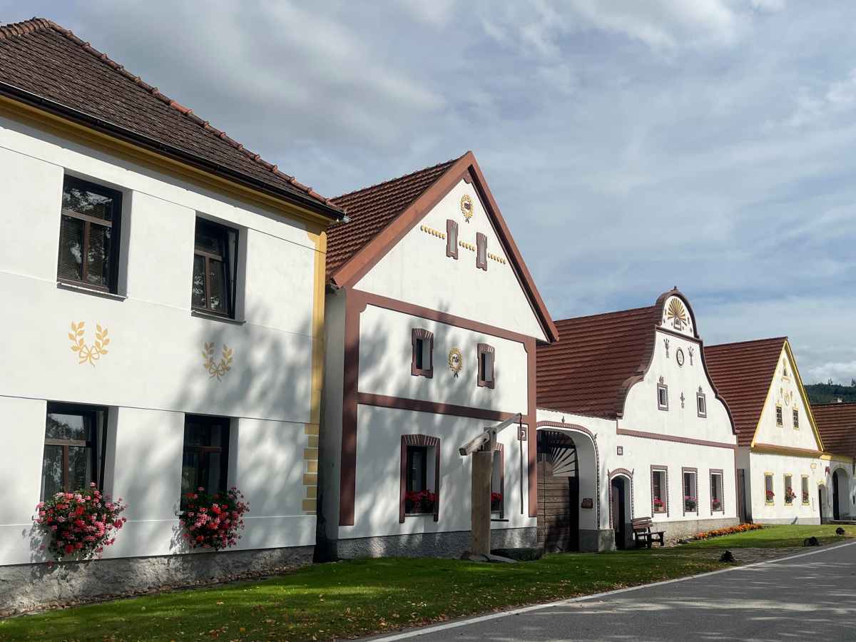 Holašovice – kouzelné jihočeské baroko&nbsp;🇨🇿